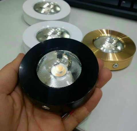 Đèn ốp nổi mini 10w được thiết kế với đường kính siêu nhỏ chỉ 85mm